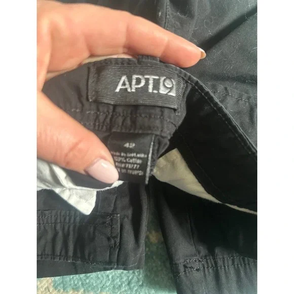 Apt 9 Mens Black Cargo Shorts Size 42 Casual‎ Outdoor Everyday - Picture 3 of 3